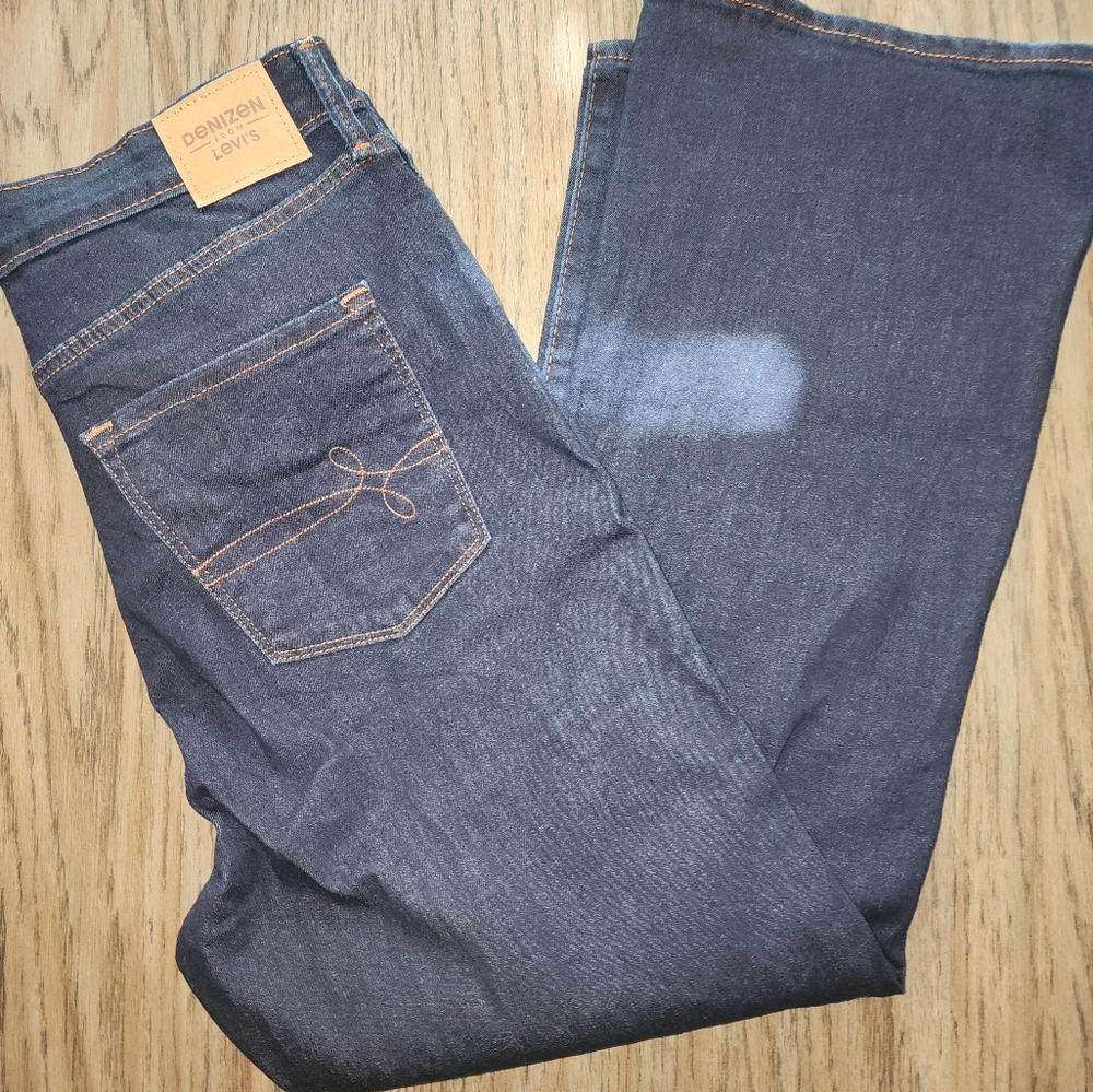 Jeans - Picture 2 of 2
